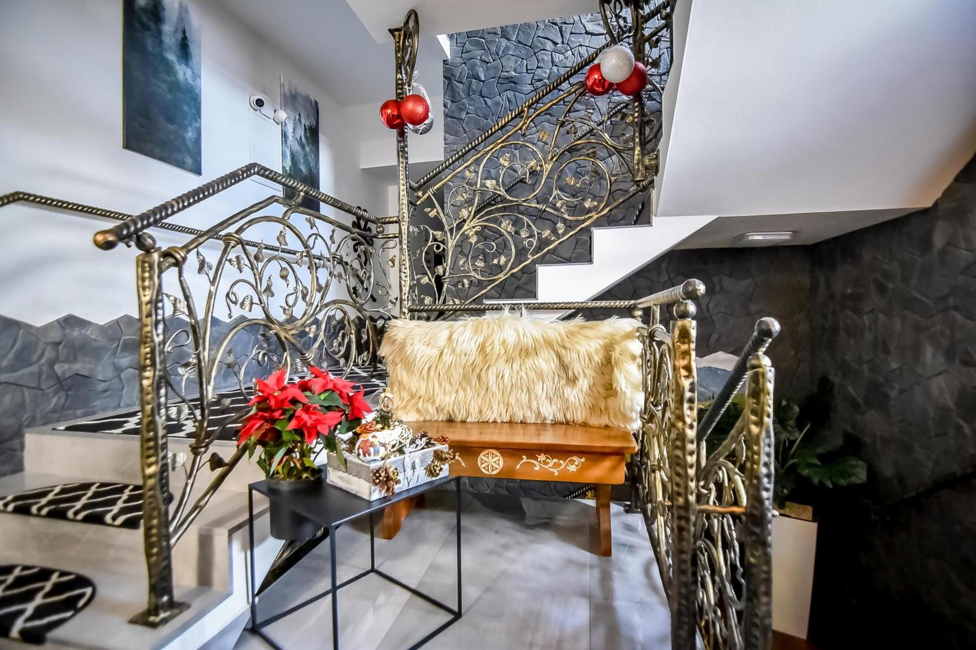 Bed and Breakfast "Czarna Turnia "Закопане Екстер'єр фото